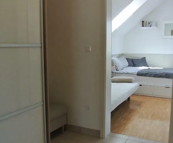 Studio No.14 アパート